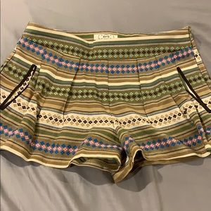 Embroidery pattern shorts